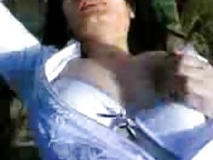 Nena Alexis Crystal lame anal y tiene sexo