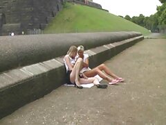 Rubia de pelo corto follada por su masajista engreído