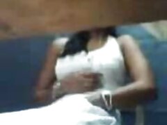 Sirvienta de pelo negro follada