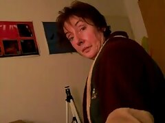 Lacy Lennon y Chloe Cherry complaciendo a un afortunado en la cama