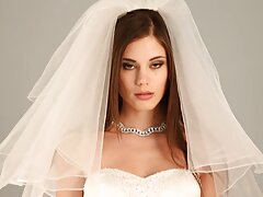 Richelle Ryan castiga a su travieso hijastro