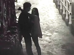 Dos chicas apasionadas hacen el amor con ganas