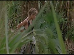 Chica pálida se chupa los pezones