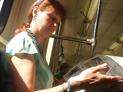 Morena MILF sharlyn frotar su COÑO