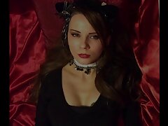 Pequeña encantadora seduce al novio de su madre