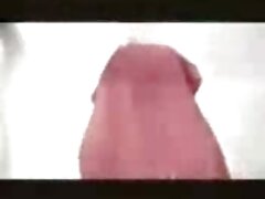 Mujer de culo grande satisface a un negro