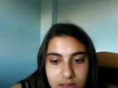 La linda ratón de biblioteca Geneva King es follada correctamente en el salón de clases