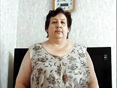 Mujer cachonda le gusta el sexo con dos chicos