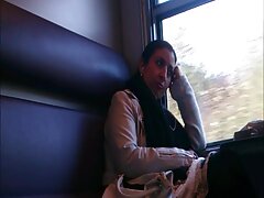 Follada en el sofá con la MILF caliente Luna Star